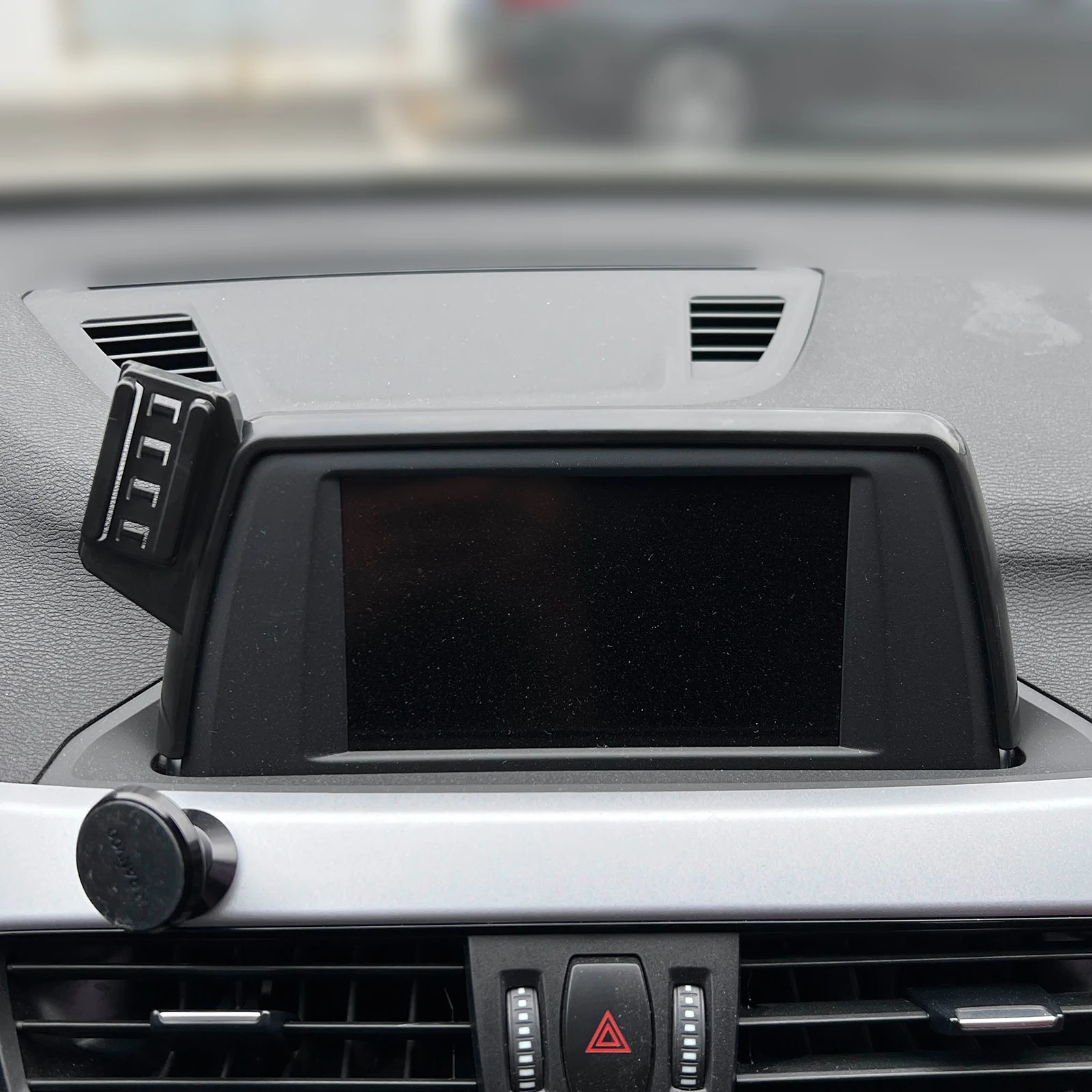 Car Mobile Phone Holder for BM - X1 Phone Accessories recension och pris