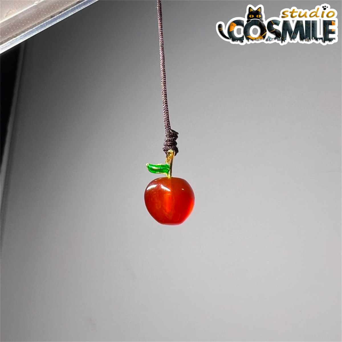 Love and Deepspace Xia Yizhou  - Phone Accessories Red recension och pris