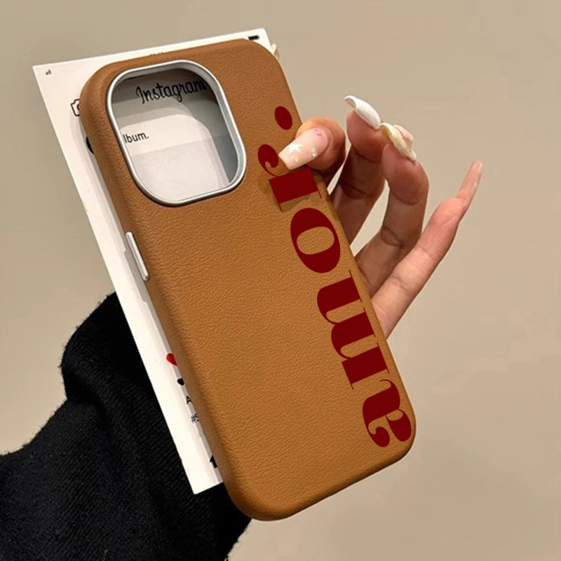 The Red Artistic Letter Lichee - Phone Accessories Red recension och pris
