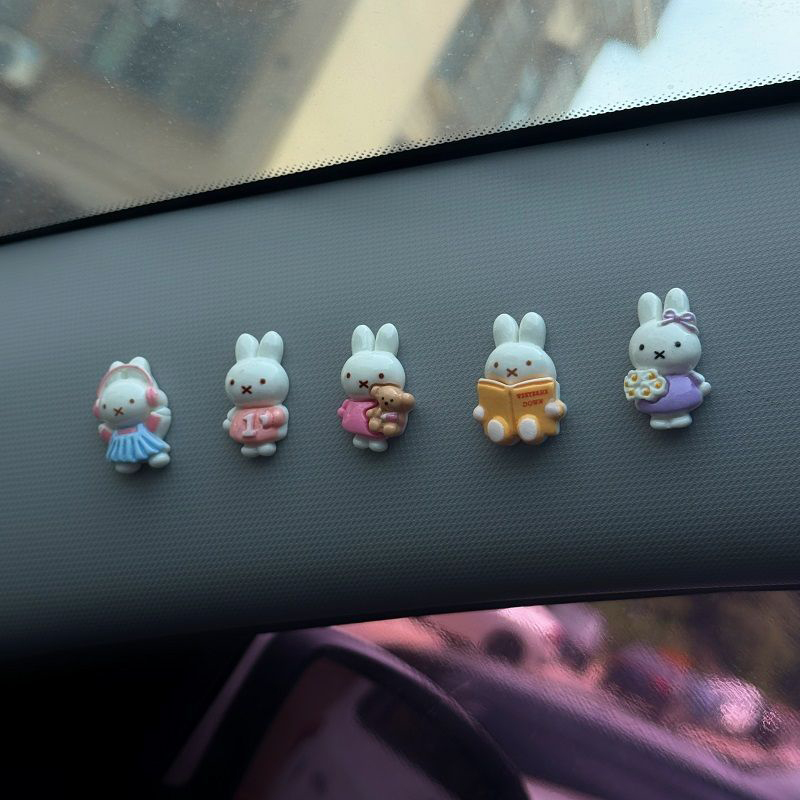 Kawaii Miffy Mini Figure Car D - Phone Accessories Doll recension och pris